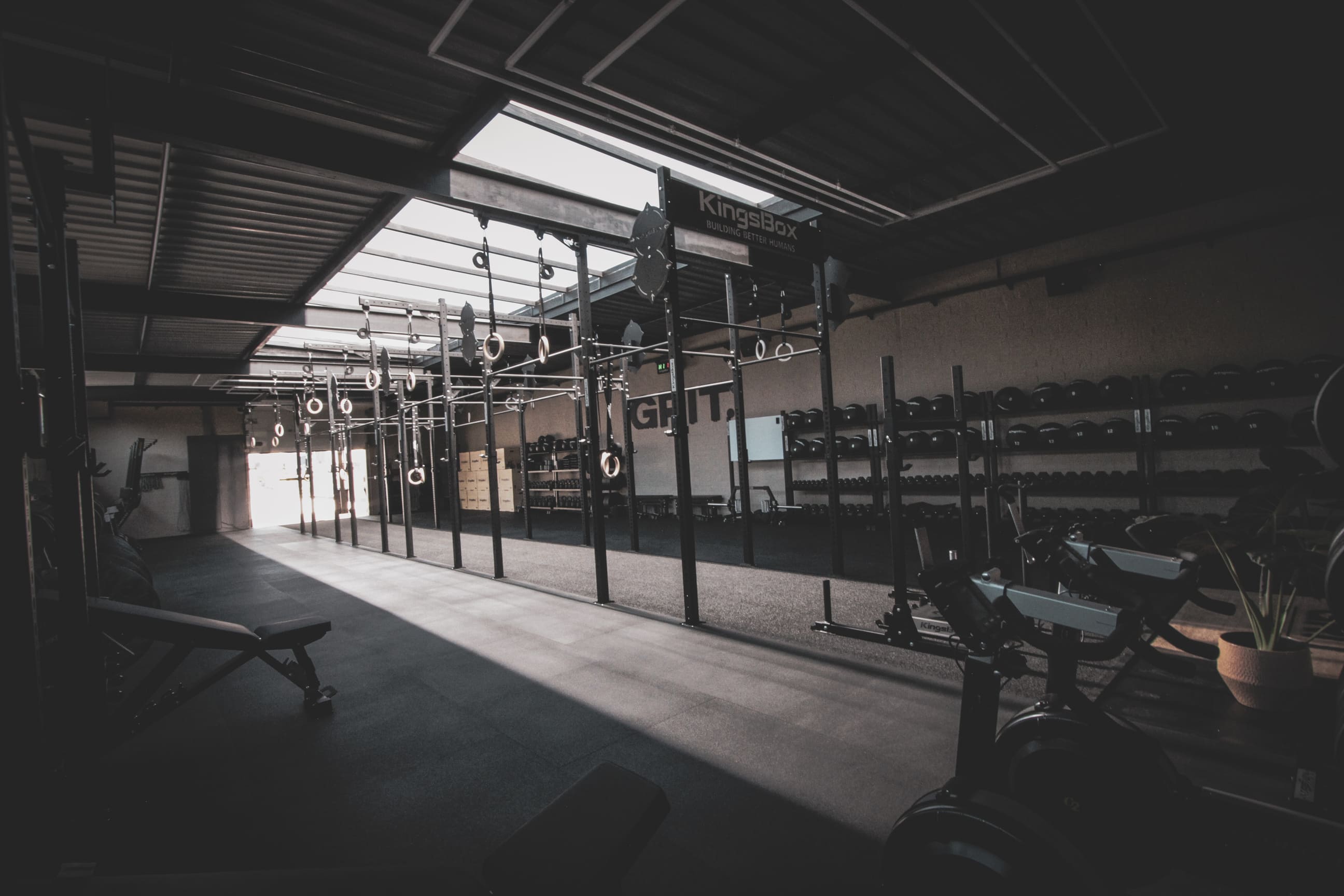GRIT Hoofdingang fitness zaal in Brugge